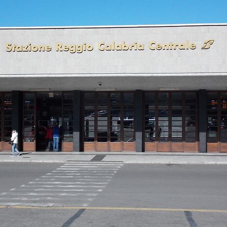 Central House Reggio di Calabria Luaran gambar