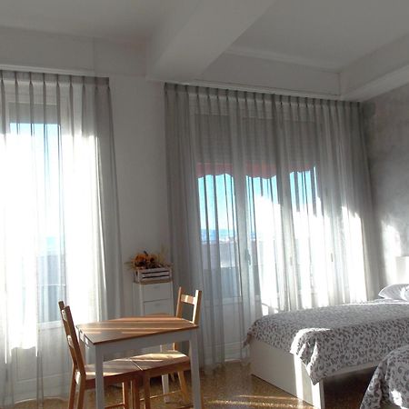 Central House Reggio di Calabria Luaran gambar
