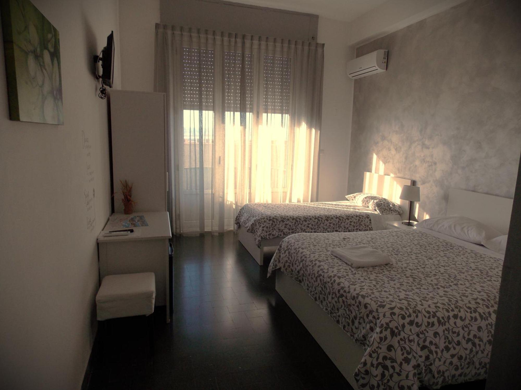 Central House Reggio di Calabria Luaran gambar